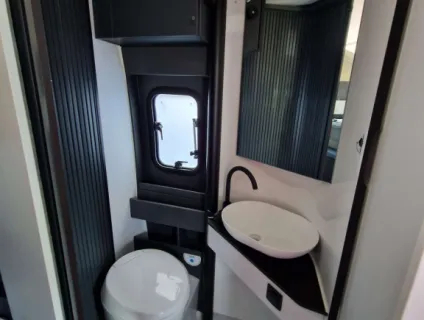 Adria  Twin SPORTS 640 SGX 2025