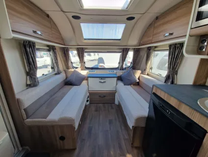 Swift Charisma 840 2021