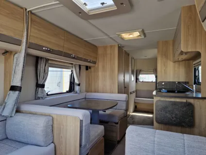 Elddis Avante 866 2018
