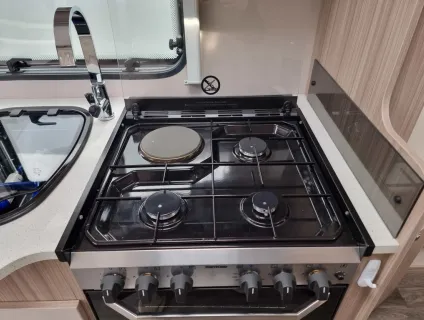 Coachman Pastiche 575 2019