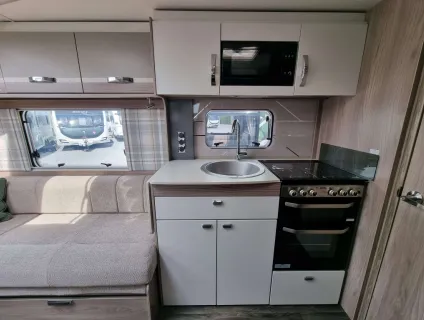 Swift Challenger Grande 650 2024