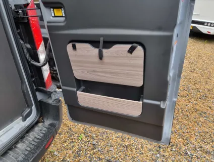 Swift  Trekker X 2024