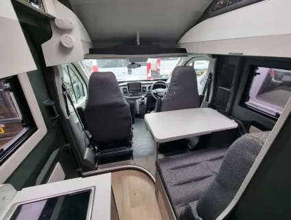 Swift  Trekker X 2024