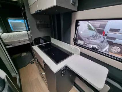 Swift  Trekker X 2024