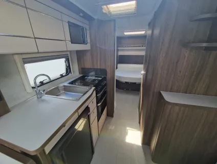 Compass Capiro 550 2023