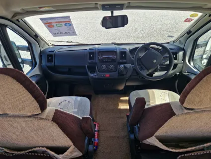 Auto-Sleepers  Broadway EK 2015