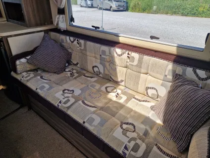 Auto-Sleepers  Broadway EK 2015