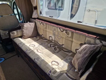 Auto-Sleepers  Broadway EK 2015