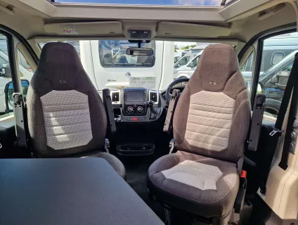 Adria  Twin Supreme 600 SPB 2021