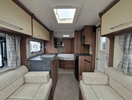 Bailey Phoenix+ 644 2019