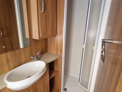 Swift Challenger 570 2011