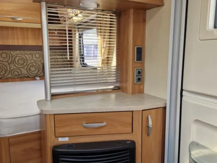 Swift Challenger 570 2011