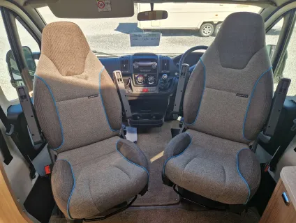 Swift Rio 320 2015