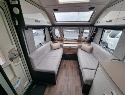 Swift Conqueror 560 2022