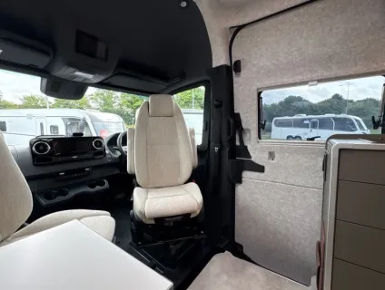 HYMER  Camper Van 