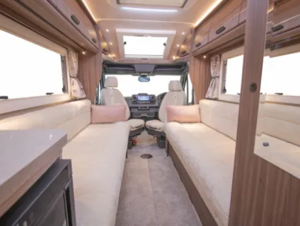 Auto-Sleeper Mercedes Benz Luxury Bourton 2025