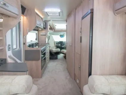 Auto-Sleeper Broadway EL 2025