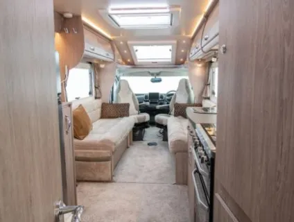 Auto-Sleeper Fiat Coach Built Broadway FB 2025