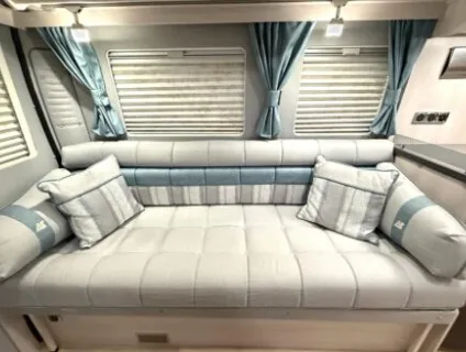 Auto-Sleeper  Fiat Van Conversion Warwick XL 2020