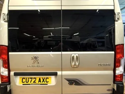 Auto-Sleeper  Peugeot Van Conversions Warwick XL 2020