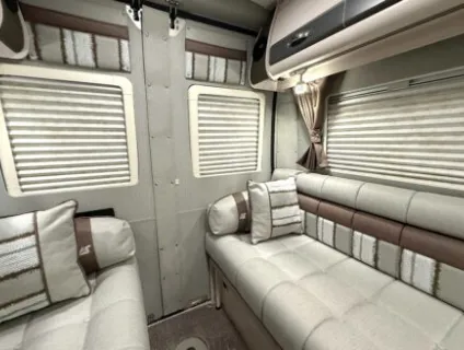 Auto-Sleeper  Peugeot Van Conversions Warwick XL 2020