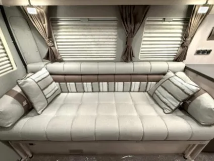 Auto-Sleeper  Peugeot Van Conversions Warwick XL 2020