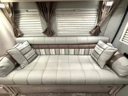 Auto-Sleeper  Peugeot Van Conversions Warwick XL 2020