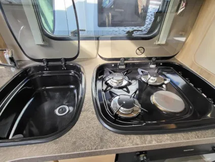 Elddis Supreme 185 2018