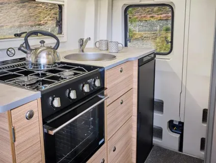 Bailey Endeavour B64 2026