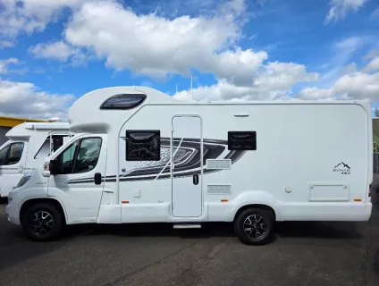 Swift Edge 494 2022