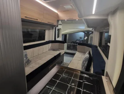 Bailey Endeavour B62 2026