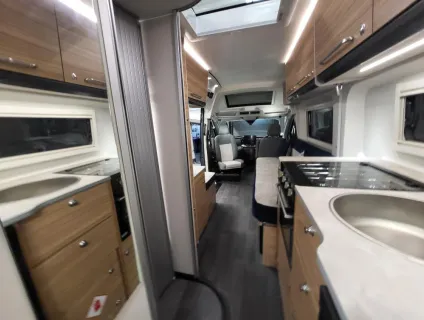 Bailey Endeavour B63 2026