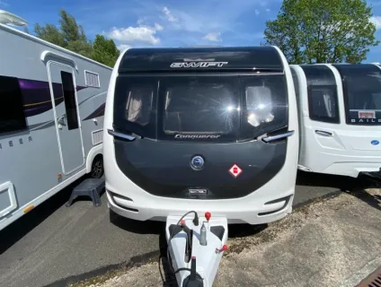 Swift Conqueror 650 2018