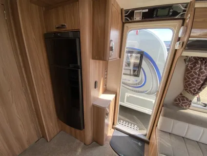 Swift Conqueror 650 2018