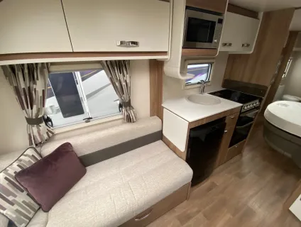 Swift Vogue 580 SB 2018