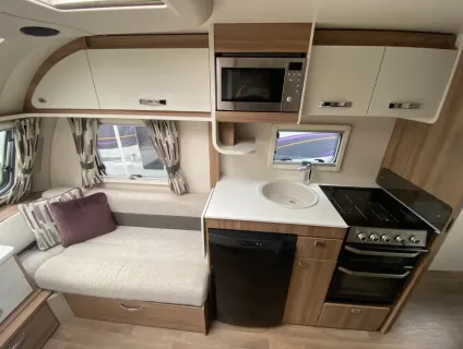 Swift Vogue 580 SB 2018