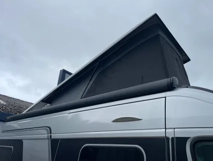 Adria Twin Sports 640 SGX - With elevating roof  2023