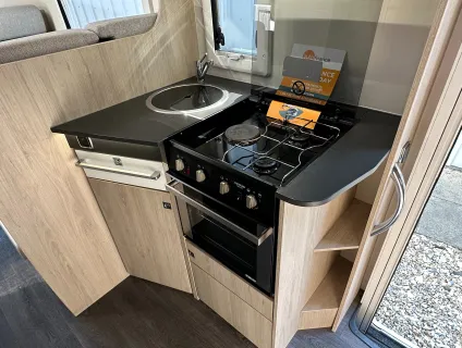 Chausson Flash C656 6 BERTH LAYOUT / BUNK BEDS / 6 BELTS / GREAT FAMILY TOURER  2020
