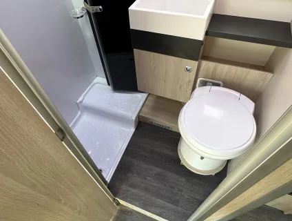 Chausson Flash C656 6 BERTH LAYOUT / BUNK BEDS / 6 BELTS / GREAT FAMILY TOURER  2020