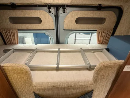 Auto-Sleepers Windrush REAR BUNK BED MODEL  4 BERTH  & 4 BELTS  2012