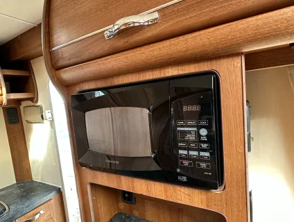 Auto-Sleepers Nuevo ICONIC MOTORHOMES  2012