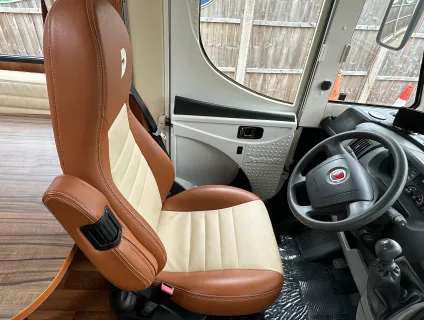Dethleffs Esprit i7010 LHD A class - PERFECT TOURER LAYOUT FOR EUROPE  2011