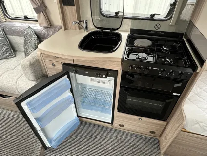 Elddis Magnum 185 2021