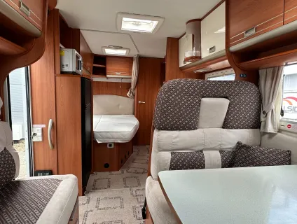 Laika X 700 Series, X718R 2015