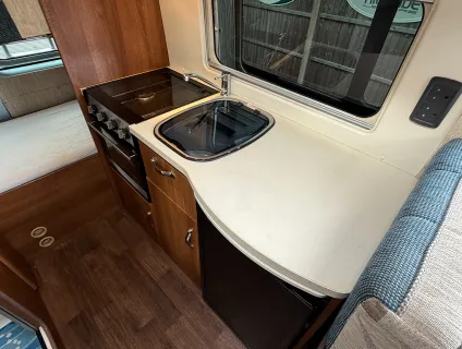 Auto-Sleepers Windrush REAR BUNK BED MODEL  4 BERTH  & 4 BELTS  2012