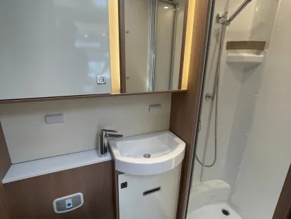 Burstner Harmony T590 4 BERTH, 4 BELT, DROPDOWN BED 2018