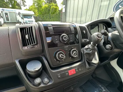 Auto-Sleepers Nuevo ICONIC MOTORHOMES  2012