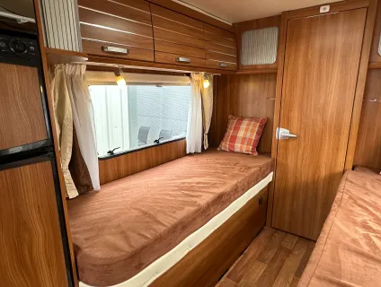 Dethleffs Esprit i7010 LHD A class - PERFECT TOURER LAYOUT FOR EUROPE  2011