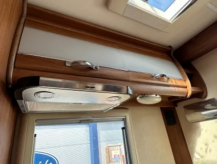 Auto-Sleepers Nuevo ICONIC MOTORHOMES  2012