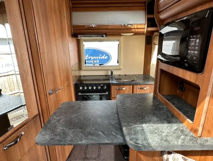Auto-Sleepers Nuevo ICONIC MOTORHOMES  2012